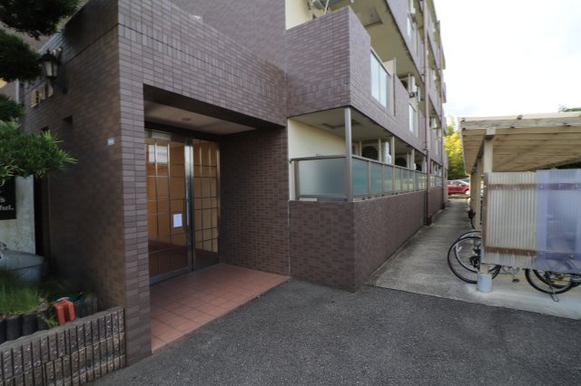 グリーンハイツ豊川Ⅱのエントランス