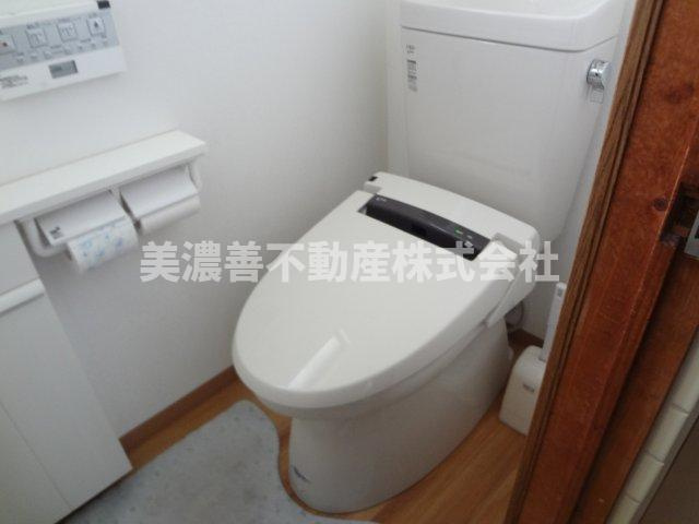 ６３５０１　岐阜市今嶺4丁目中古戸建てのトイレ