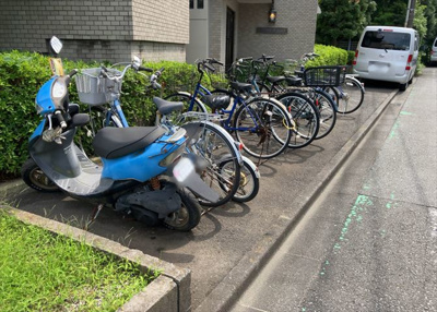 【駐輪場】 | 相武台北パークホームズ | マンションの駐輪場は、事前に空きがあるか確認を取ると安心です。せっかく入居したのに駐輪スペースがない！なんてことになったら大変ですよね。そこで、内見時や購入前にはまず事前に確認しておくと良いでしょう。