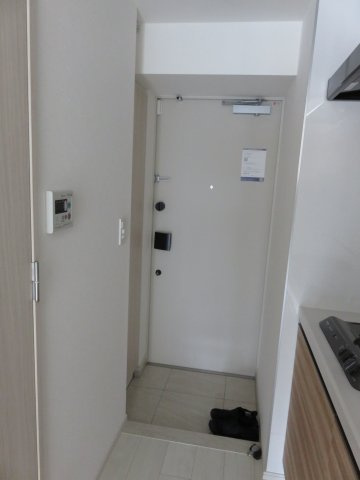 クレヴィスタ武蔵中原の玄関|他のお部屋の参考写真となります。
