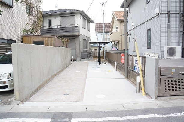 レグルスの駐車場|駐車場。現在、空き区画が御座います。