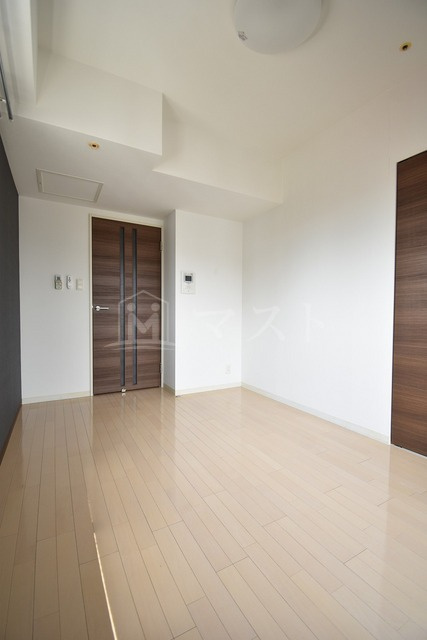 ＬＵＸＥ難波ＥＡＳＴの居間・リビング