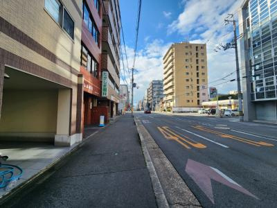 メゾンアーサーの地図|前面道路
