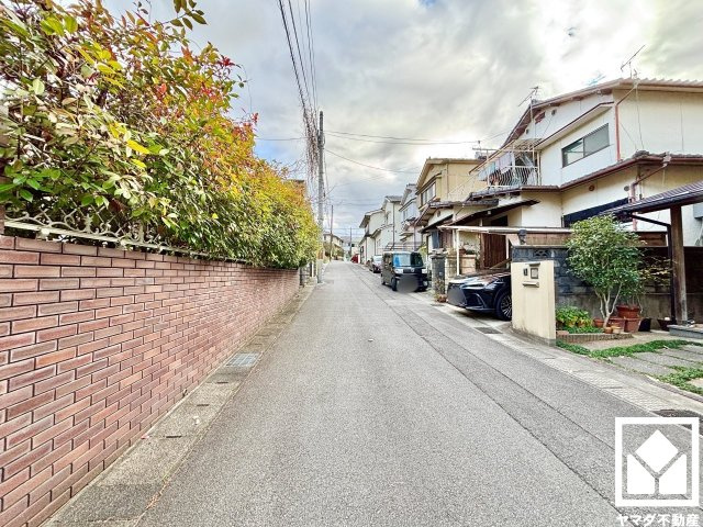 宇治市五ケ庄広岡谷の前面道路含む現地写真