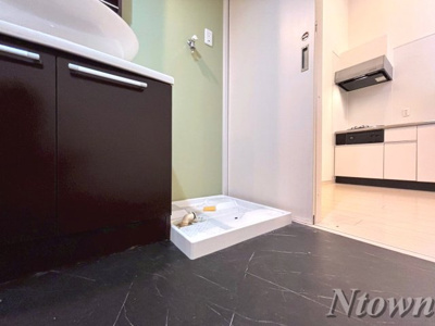 【設備】 | Lavita(ラヴィータ) | 洗濯機置き場です