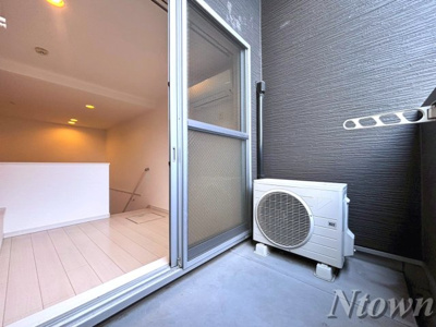 【バルコニー】 | Lavita(ラヴィータ) | 暖かな日差しのふりそそぐバルコニー