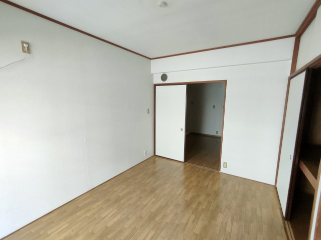 福原トータスの洋室