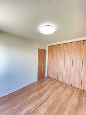 【洋室】 | 熊本市西区第7花園7丁目　1号地 | ☆洋室1（5.5帖）☆クローゼット付き☆