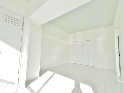 【洋室】 | エバーグリーン鳰の浜