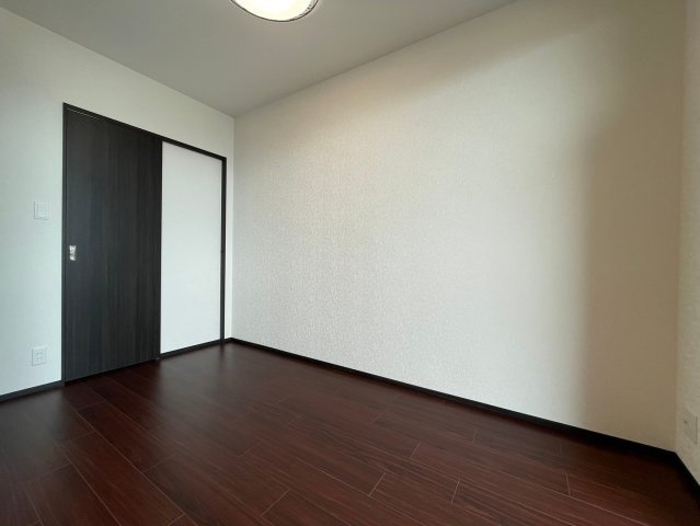 プレジオ阿波座の洋室