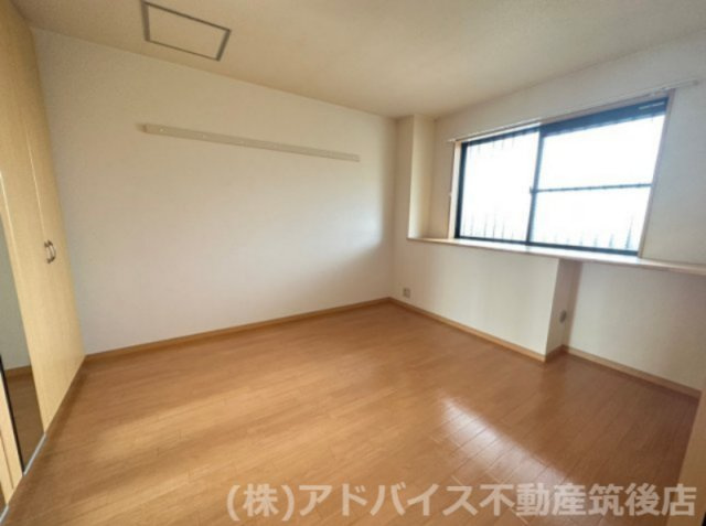 筑後市大字一条のアパートの洋室