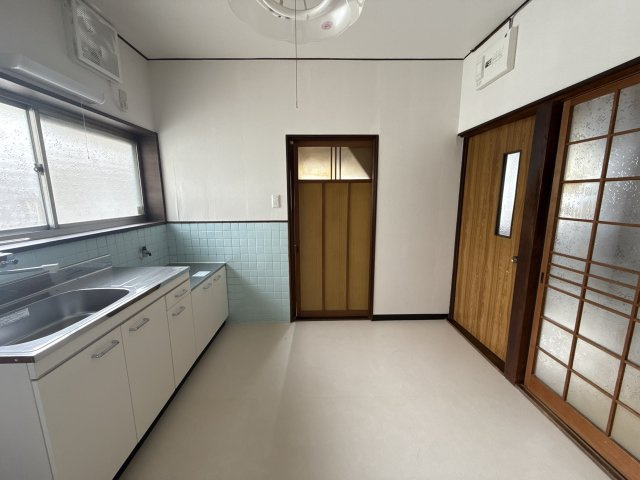 名古山町貸家　中東の居間・リビング