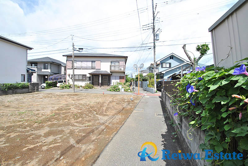 売地　茅ヶ崎市南湖6丁目の前面道路含む現地写真