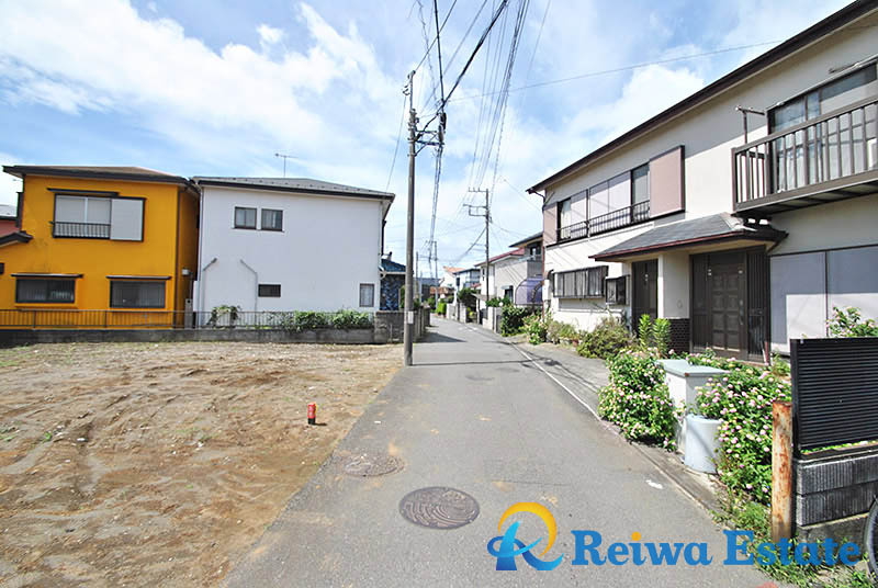 売地　茅ヶ崎市南湖6丁目の前面道路含む現地写真