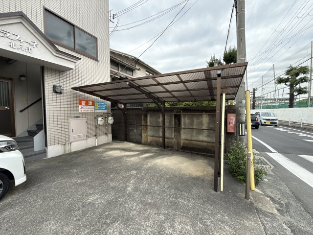 ラフィーネ北八代のその他共用部分
