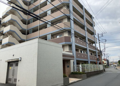 【構造・工法・仕様】 | サンクレイドル西八王子アリア | ＳＲＣ造は強度や耐震性の面でもRC造と比べて優れています。そのため、10階建以上の高層または超高層マンションなどの建築にも多く採用されています。柱や梁などのサイズが小さくても高い耐震性を確保できます。