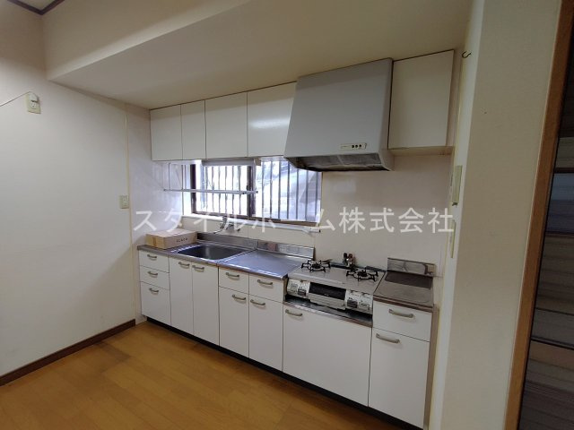 八町通貸家のキッチン