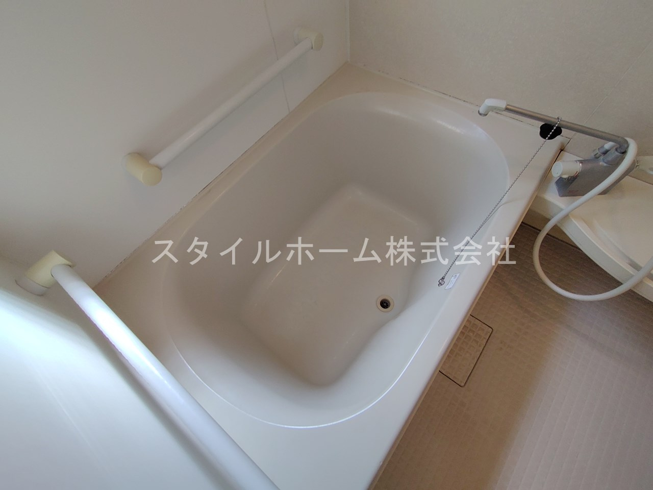 八町通貸家の浴室