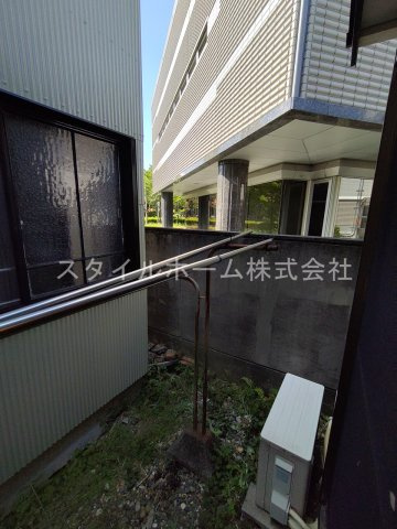 八町通貸家の庭