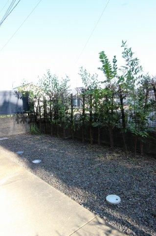 フローラルビレッジⅠ番館の庭