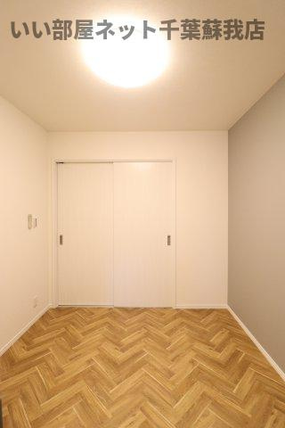 クレセントパーク末広 の洋室|広々とした洋室です