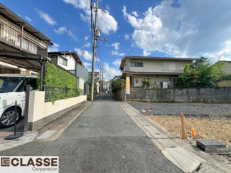 【前面道路含む現地写真】 | 宇治市木幡南山　売土地　建築条件無し