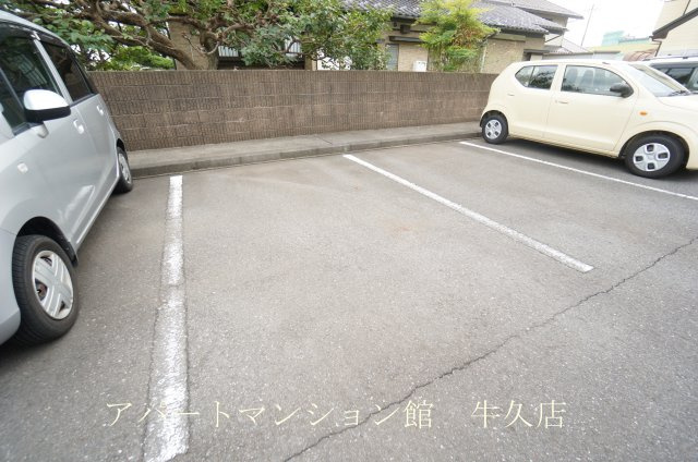 ほほえみABCDの駐車場|駐車場（Ｄ棟側）