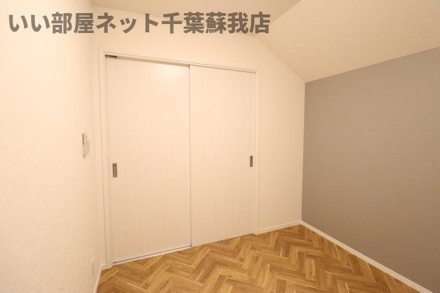クレセントパーク末広 の洋室|明るい洋室です