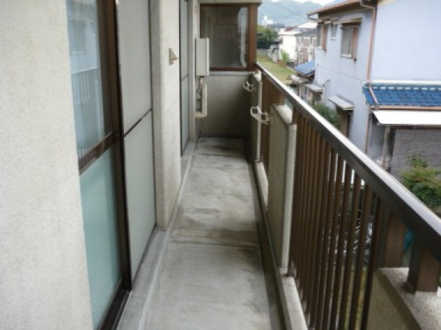 【バルコニー】 | ラインプラザ本郷 | 同タイプの別部屋写真です。
