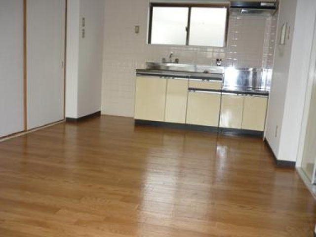 【居間・リビング】 | ラインプラザ本郷 | 同タイプの別部屋写真です。