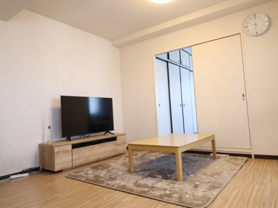 【居間・リビング】 | サンシティ薮田ガーデン | ゆったり過ごせるリビングです