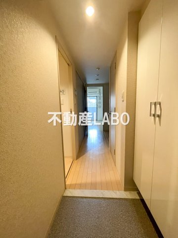 エスリード弁天町南の玄関