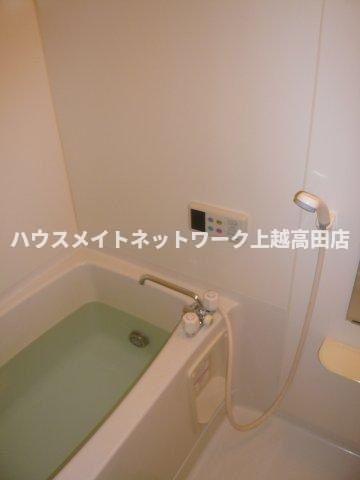 ＳＴＵＤＩＯ・ＦＬＡＴの浴室|追焚機能付（参考同型103号室室内写真）