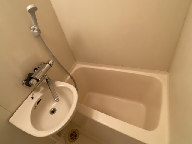 西川ハイツの浴室