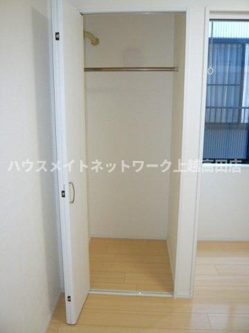 オレンジヒルズＪ１の収納|洋室4.5帖収納