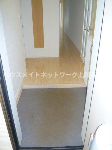 オレンジヒルズＪ１の玄関|玄関