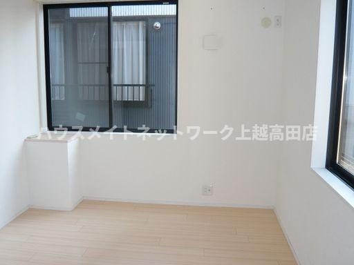 オレンジヒルズＪ１の洋室|洋室6.9帖