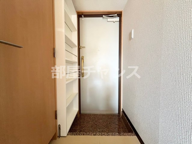 アーバンフラッツ伏見の玄関