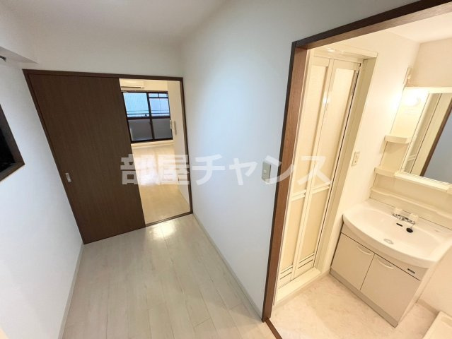 エクセルシオール栄の内装