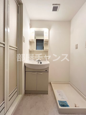 エクセルシオール栄の独立洗面台