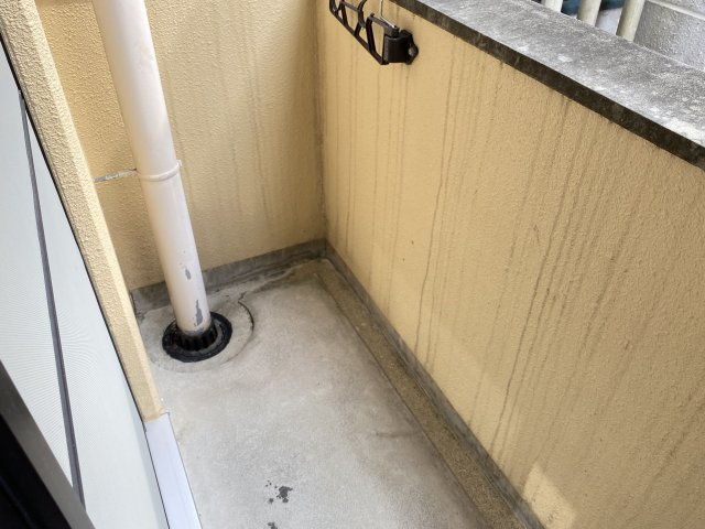 カリヨン新田辺のバルコニー