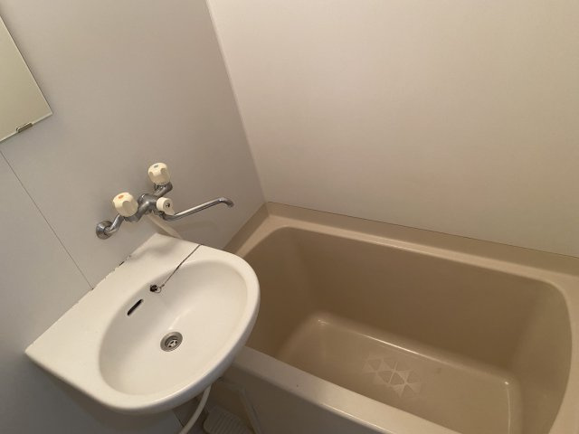 カサデルアダージョの浴室