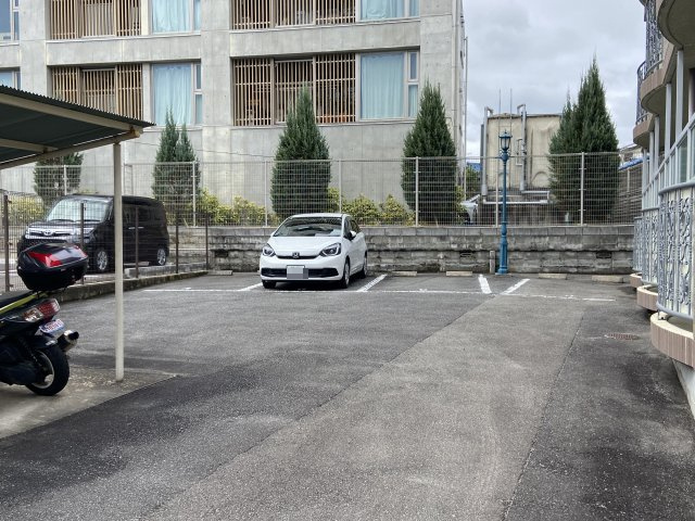 Polyphonyの駐車場