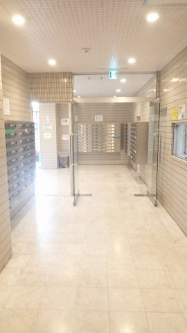 パレドール文京メトロプラザ1のエントランス