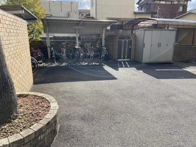 シャトー同志社前のその他共用部分