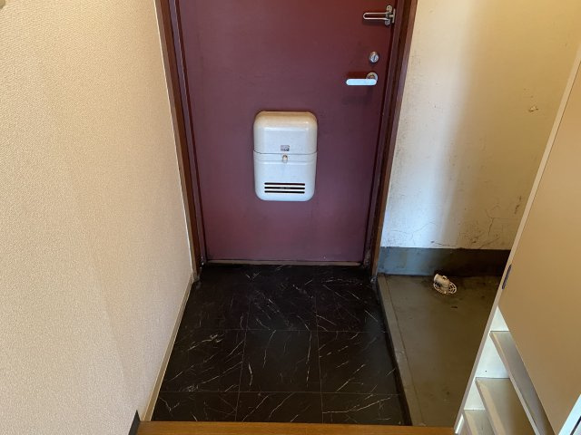 エクセラン興戸の玄関
