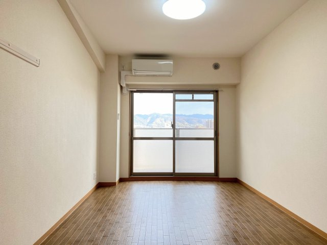 アートプラザ京田辺２の居間・リビング