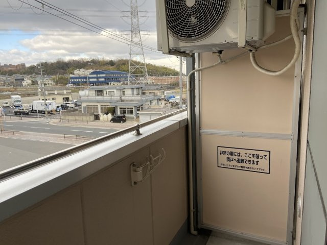 アートプラザ京田辺のバルコニー