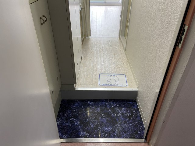 セレーネ田辺Ⅳの玄関