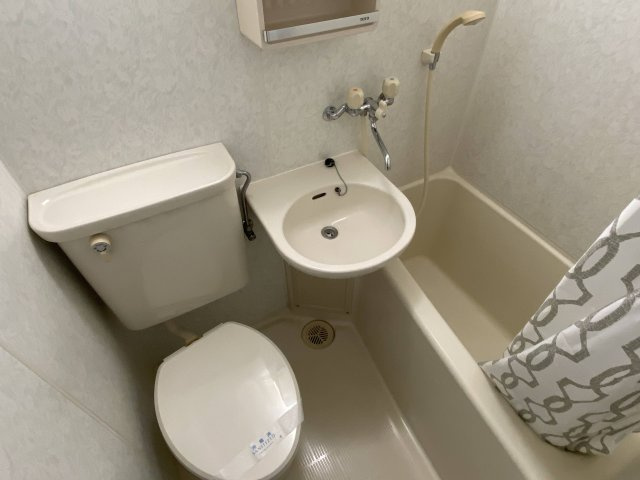 セレーネ田辺Ⅳの浴室